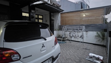 Rumah Dijual di Meruya, Jakarta Barat, LB 100m², Harga Kompetitif!