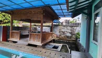 Dijual Villa Sebelah Kota Bunga Cipanas 3+1Kt Ada Pool