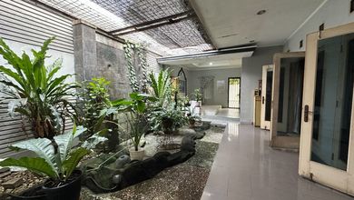 Hunian Elite di Kawasan BSD, Tangerang Selatan, LB 250m², Harga 5,7 Miliar