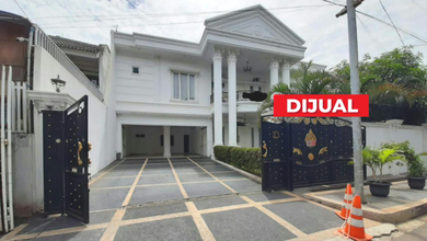 For Sale rumah Mewah di Tebet, Jakarta Selatan - LT 672m²