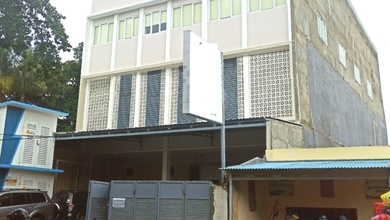 Dijual Gedung Mandiri 4Lt 1600M2 Kembangan Jakbar Jalan Raya