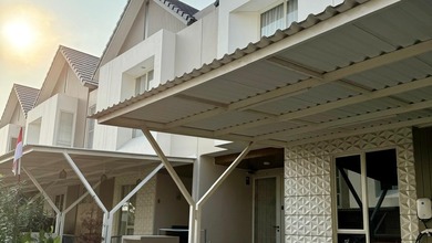 Jual Rumah Strategis di Suvarna Sutera, Tangerang - LT 100m²