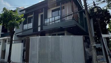 Rumah Mewah di BSD Griya Loka, Tangerang, 4 KT, LT 159m²