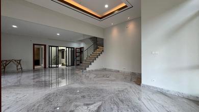 Kesempatan Eksklusif, rumah Mewah di BSD Green Wich, Tangerang, LB 428m²