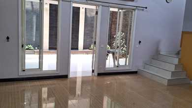 Dijual rumah Mewah di Gading Serpong, Tangerang - LT 200m²