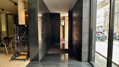 Dijual Cepat. Gedung Komersial Kebayoran Baru. Dekat Stasiun Mrt Blok A. Busway Blok A. Jakarta Selatan. 4 Lantai. Strategis . Bagus. Visibilitas Tinggi Untuk Showroom . Klinik Dll