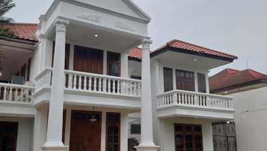 Jual Rumah Cantik LT 1382 m2 di Pondok Indah, Jakarta Selatan