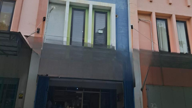 Dijual ruko 2 lt di taman royal 1 Tangerang