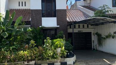 Jual Rumah Cantik LT 225 m2 area Cinere, Depok