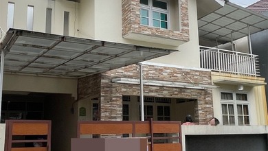 Hunian Elegan di Bintaro, Tangerang Selatan, 3 Kamar Tidur, LT 180m²
