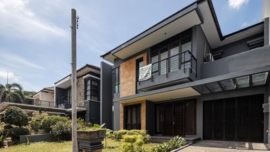 Rumah Area Premium BSD, Tangerang - Harga Menarik 5 Miliar