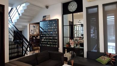 Rumah Mewah di Kawasan Bintaro, Tangerang Selatan, LB 250m², Harga 5,4 Miliar