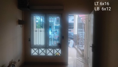 Dijual Rumah Strategis di Taman Royal, Tangerang - LT 96m²