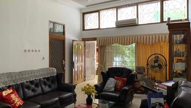 Rumah Prestisius di Kawasan Menteng, Jakarta Pusat, LB 600m², Harga 55 Miliar