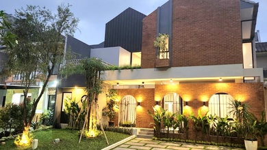 Rumah Area Premium BSD, Tangerang - Harga Terbaik 7,05 Miliar