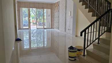 DIJUAL CEPAT Ruko GREEN LAKE CITY Lokasi Strategis, hadap jalan