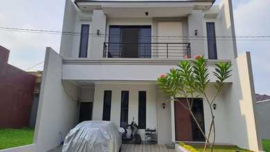 Rumah Prestisius di Kawasan BSD Kencana Loka, Tangerang, LB 230m², Harga 2,75 Miliar