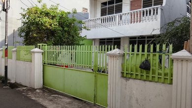 Rumah Mewah di Tamansari, Jakarta Barat, 2 Kamar Tidur, LT 250m²