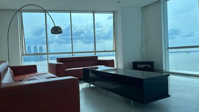Dijual Cepat Apartemen 3BR Semi Furnished Kondisi Bagus Siap Huni