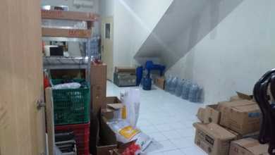 Dijual Cepat Turun harga Ruko 2 Lantai di Taman Royal 
Cipondoh 