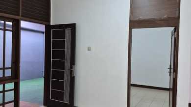 Rumah Minimalis Disewakan di Villa Melati Mas, Tangerang Selatan, Harga Ekonomis