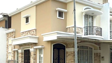 Jual Rumah Siap Huni di Green Lake City, Jakarta Barat, LT 132 m2