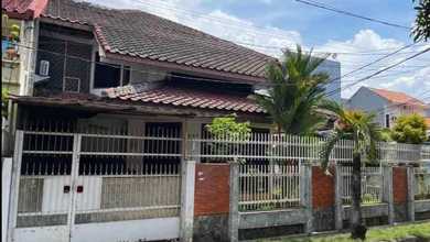 Jual Segera Rumah Mewah di Daan Mogot, Jakarta Barat, LT 250 m2