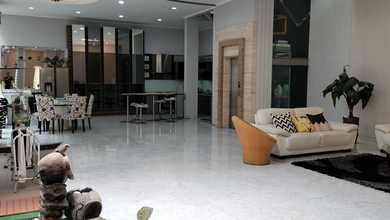 Penawaran Eksklusif, rumah Mewah di Permata Buana, Jakarta Barat, LB 720m²