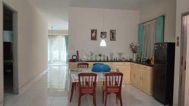 Dijual rumah Eksklusif di Cempaka Putih, Jakarta Pusat - LT 241m²