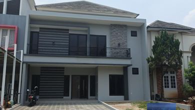 Hunian Elegan di Kota Wisata, Bogor, 4 Kamar Tidur, LT 200m²