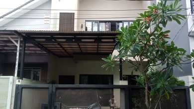 Jual Rumah Nyaman di Cibubur, Jakarta Timur - LT 120m²