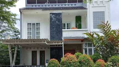 Dijual rumah Premium di Cibubur, Jakarta Timur - LT 135m²