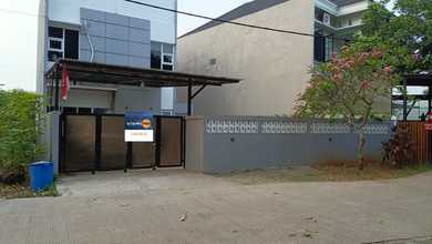 Kesempatan Rumah di Cimanggis, Depok, LB 175m², Harga 2,5 Miliar