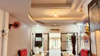 D I J U A Lruko & Resto Beserta Peralatannya Di Ruko Sentra Eropa