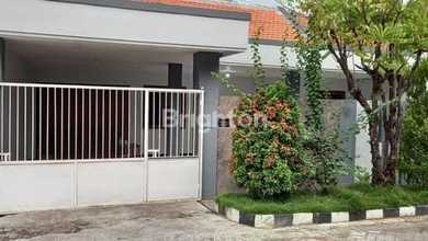 Rumah Dijual di Rungkut, Surabaya, LB 220m², Harga Terbaik!
