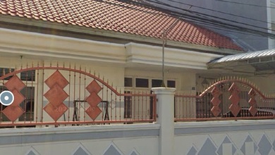 Rumah Area Premium Dharma Husada, Surabaya - Harga Menarik 15,5 Miliar