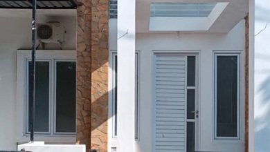 Kesempatan Rumah di Sukolilo, Surabaya, LB 100m², Harga 1,2 Miliar