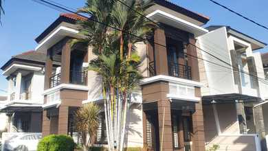 Jual Rumah Cantik Luas 136 m2 area Manyar, Surabaya
