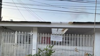 Promo Rumah di Sutorejo, Surabaya, LB 120m², Harga 1,4 Miliar