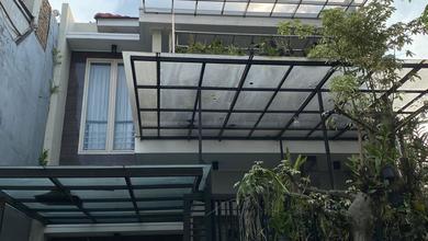 Kesempatan Rumah di Sambikerep, Surabaya, LB 150m², Harga 2,3 Miliar