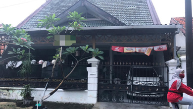 Hunian Favorit di Rungkut, Surabaya, 4 KT, Harga 1,8 Miliar