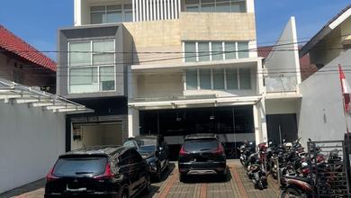 Dijual Bangunan Kantor 3 Lantai Jl Raya Anggrek Loka Full Furnish