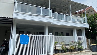 Penawaran Langka, rumah Prestisius di Sektor 9-Bintaro, Tangerang Selatan, LB 240m²