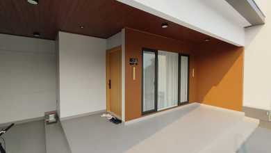 Hunian Mewah di Kawasan Suvarna Sutera, Tangerang, LB 290m², Harga 3,3 Miliar