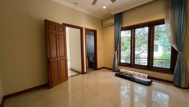 Rumah Nyaman untuk Disewakan di Pondok Indah, Jakarta Selatan, Harga 1,59 Miliar /tahun