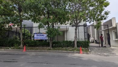 Penawaran Eksklusif, rumah Mewah di Citraland, Surabaya, LB 420m²
