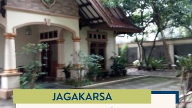 Rumah Prestisius di Kawasan Jagakarsa, Jakarta Selatan, LB 450m², Harga 16 Miliar