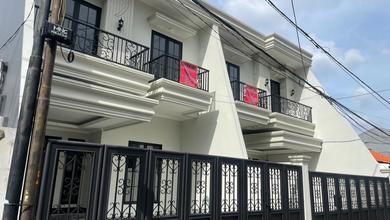 Rumah Area Premium Pondok Bambu, Jakarta Timur - Harga Menarik 3,5 Miliar