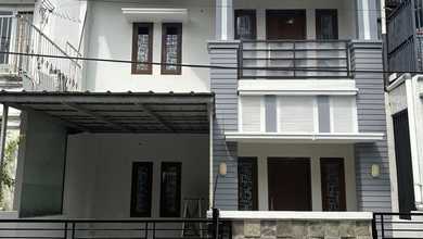 Dijual Rumah Nyaman di Kemang Pratama, Bekasi - LT 72m²
