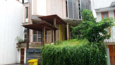 For Sale rumah Premium di Lebak Bulus, Jakarta Selatan - LT 229m²